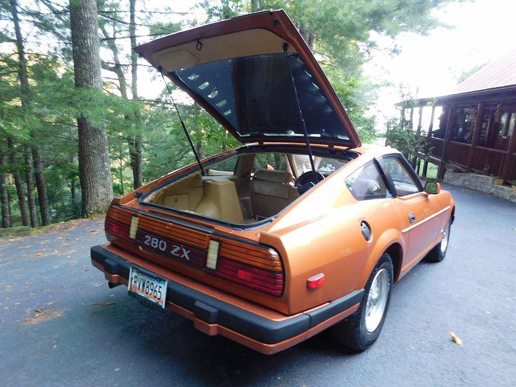 1983 Datsun 280ZX null image 3