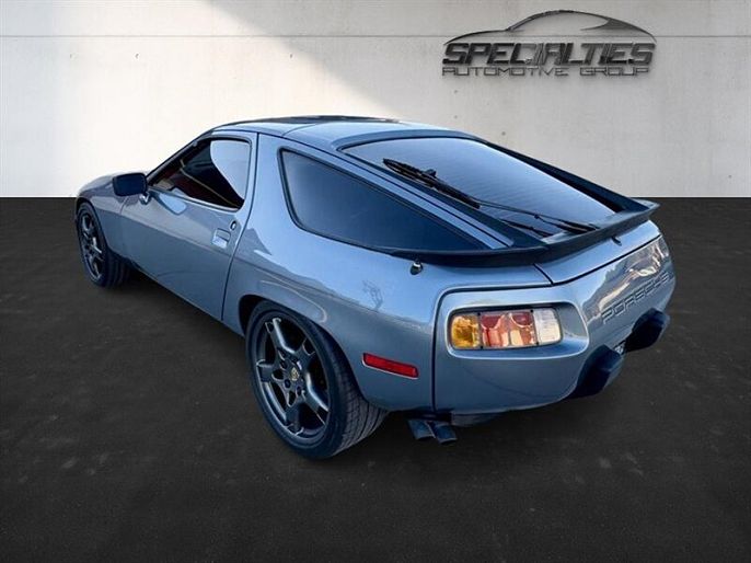1984 Porsche 928