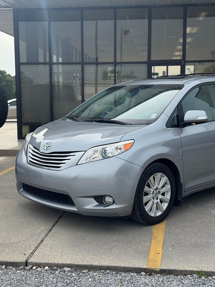 2013 Toyota Sienna