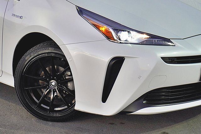 2021 Toyota Prius 20th Anniversary Edition image 3