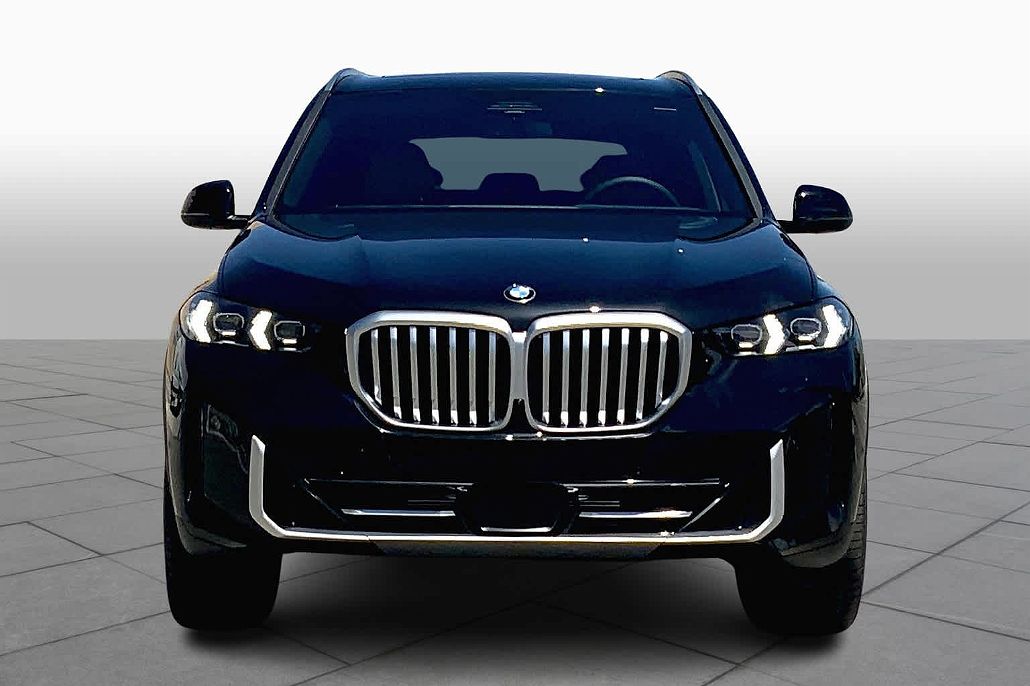 2025 BMW X5 xDrive40i image 2