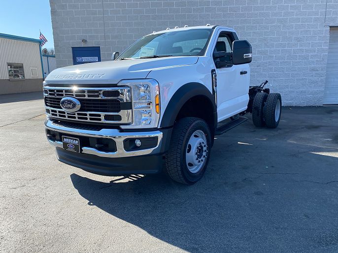 2025 Ford F-550