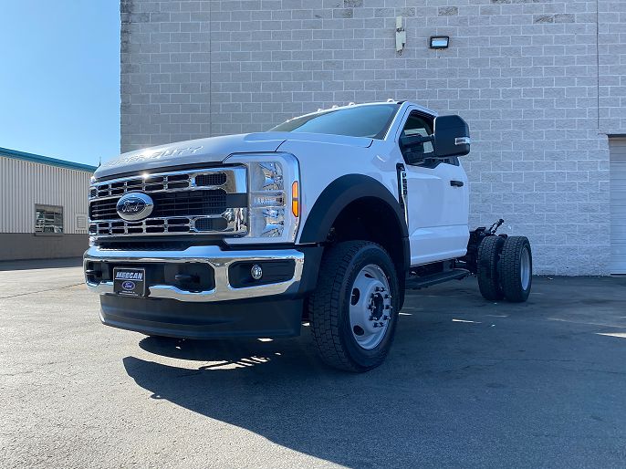 2025 Ford F-550
