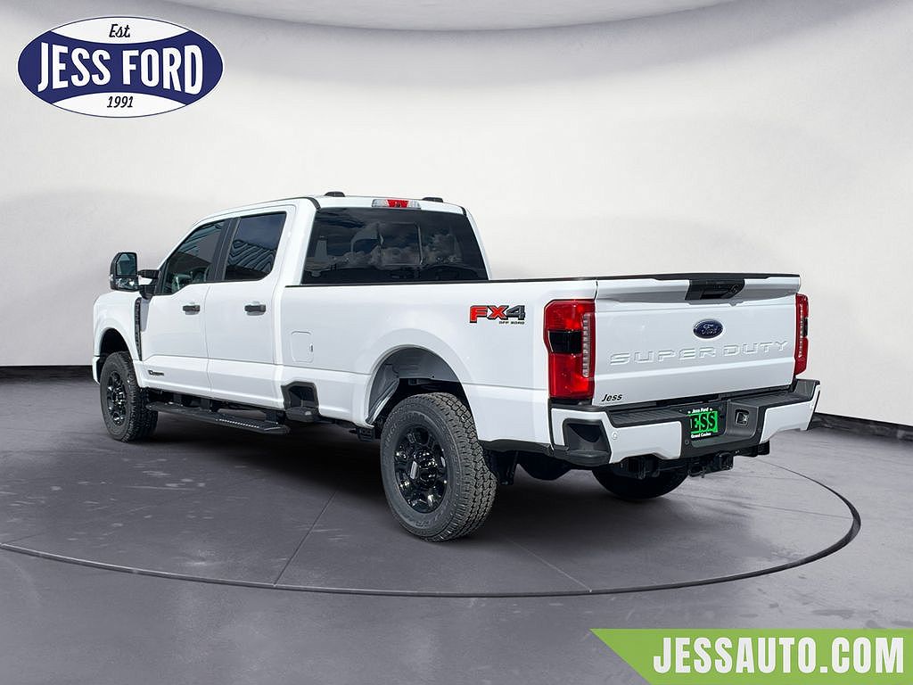 2024 Ford F-350 XL image 2