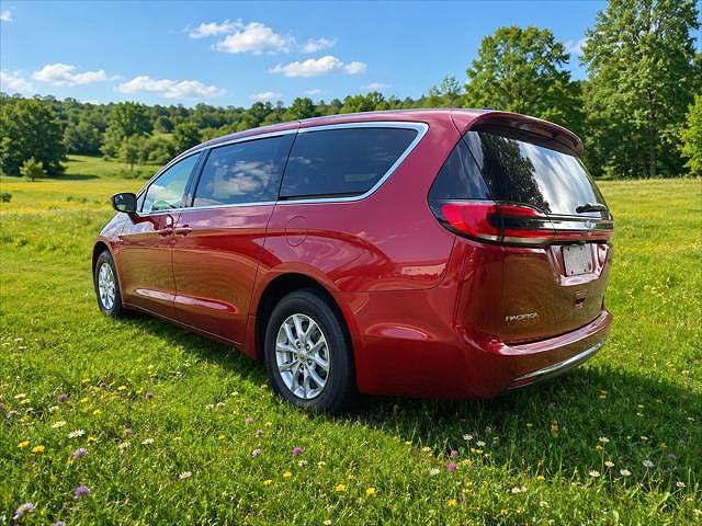 2027 Chrysler Pacifica