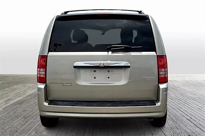 2008 Chrysler Town & Country