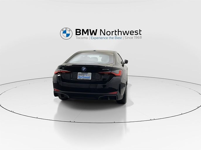 2025 BMW i4