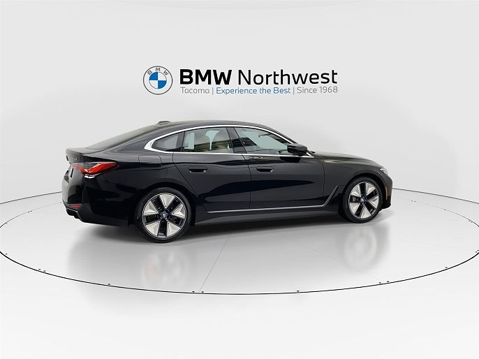 2025 BMW i4
