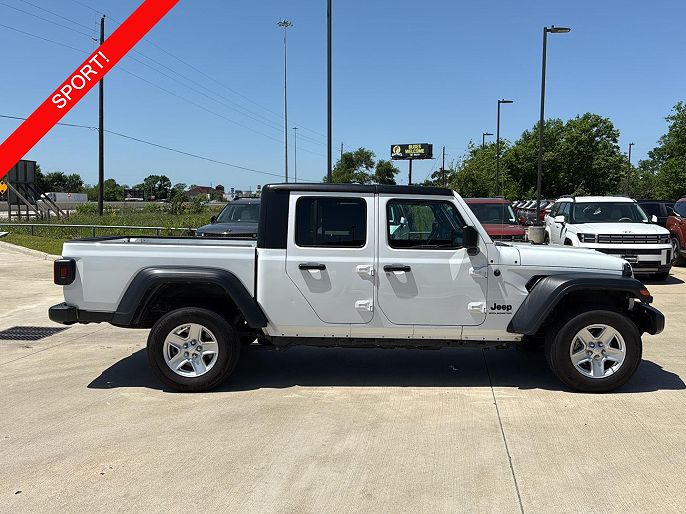 2023 Jeep Gladiator