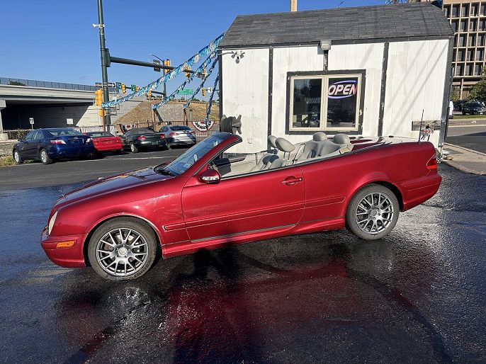 2000 Mercedes-Benz CLK
