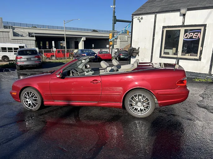 2000 Mercedes-Benz CLK