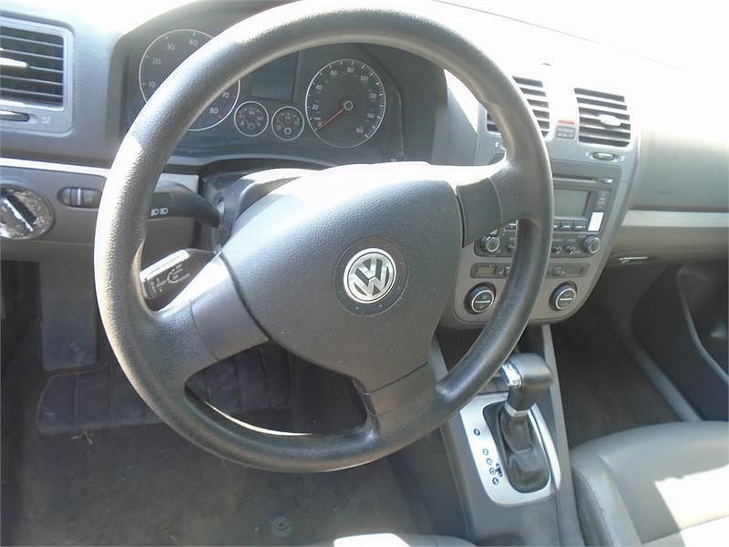 2005 Volkswagen Jetta null image 7