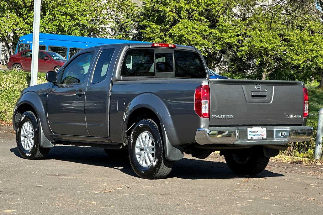2021 Nissan Frontier SV image 5