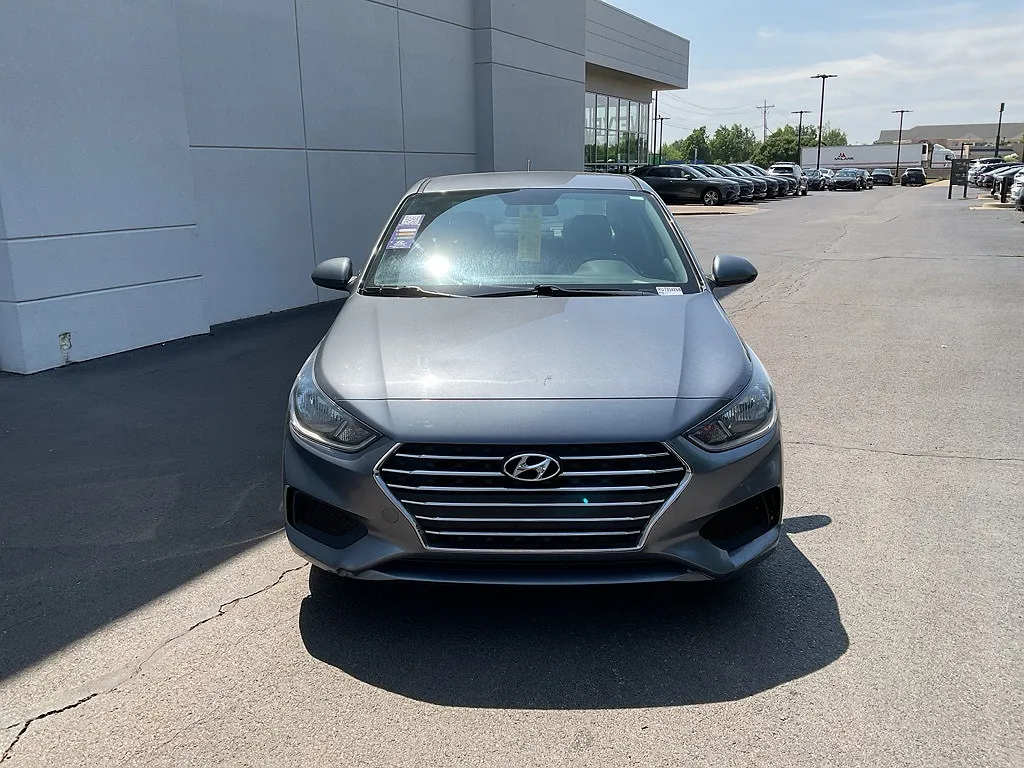2019 Hyundai Accent SE image 1