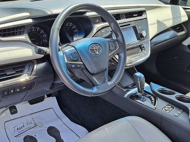 2018 Toyota Avalon Touring image 4
