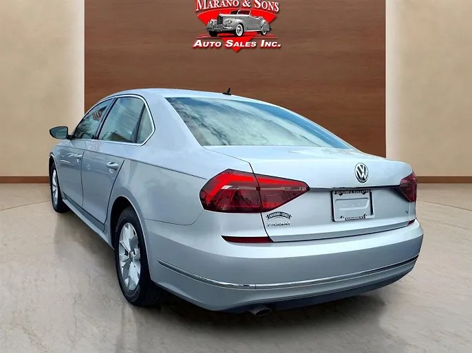 2017 Volkswagen Passat