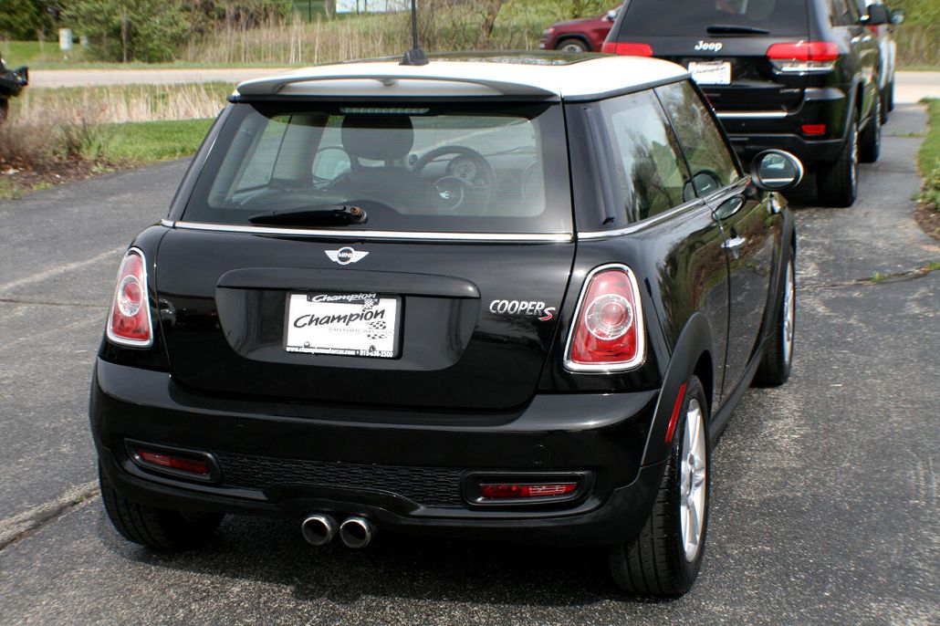 2011 Mini Cooper S image 5