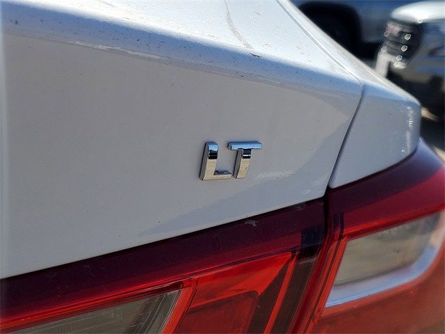 2024 Chevrolet Malibu LT image 5