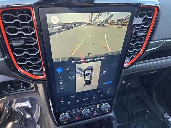 2025 Ford Ranger Raptor photo 8