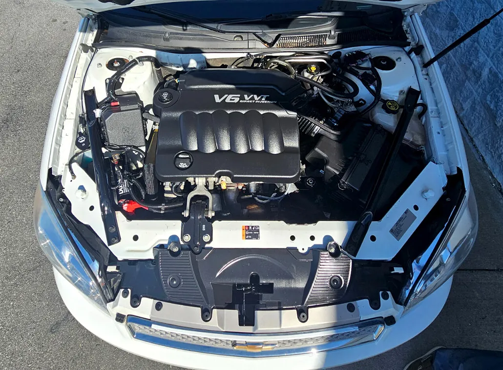 2016 Chevrolet Impala LS image 5