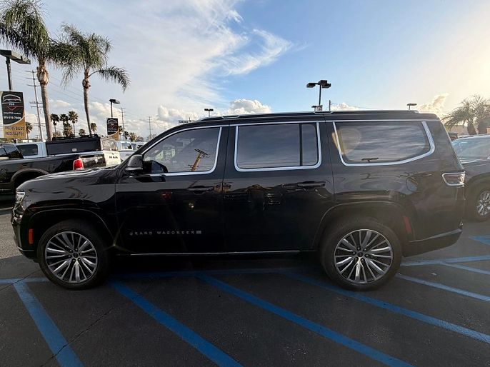 2022 Jeep Grand Wagoneer