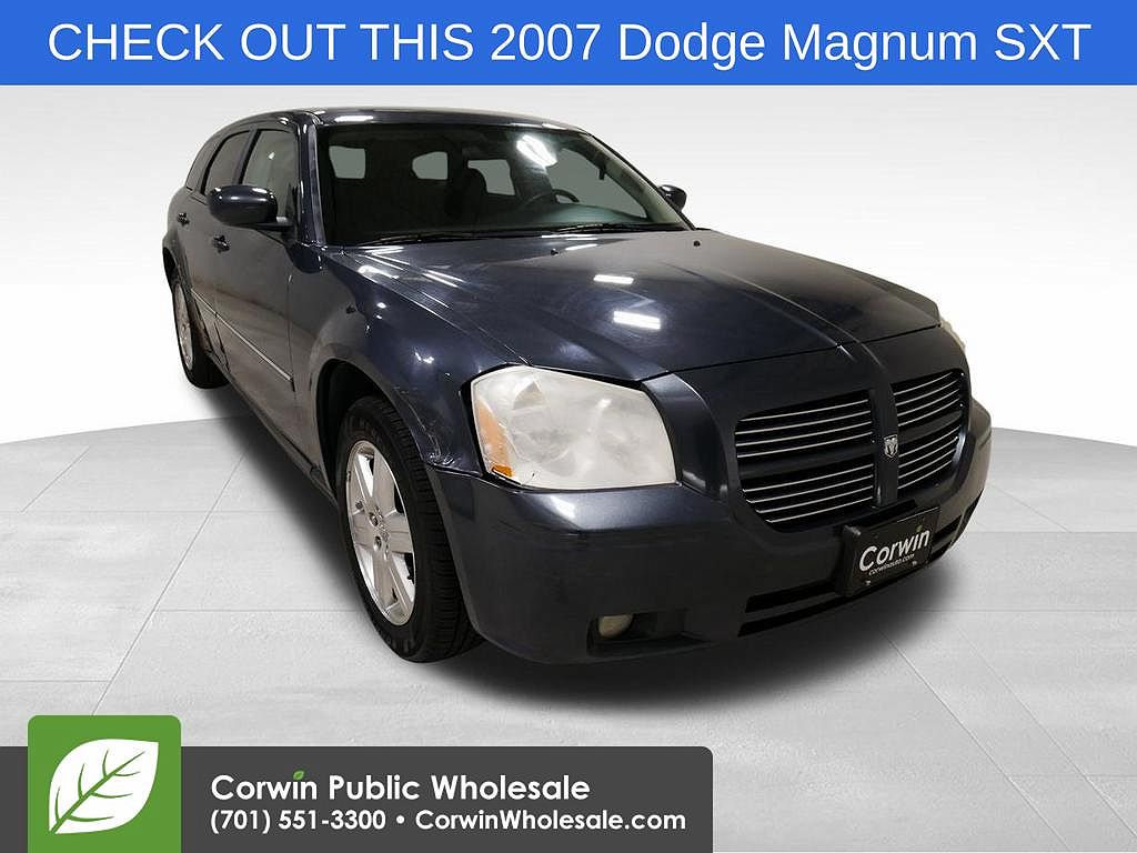 2007 Dodge Magnum SXT image 0