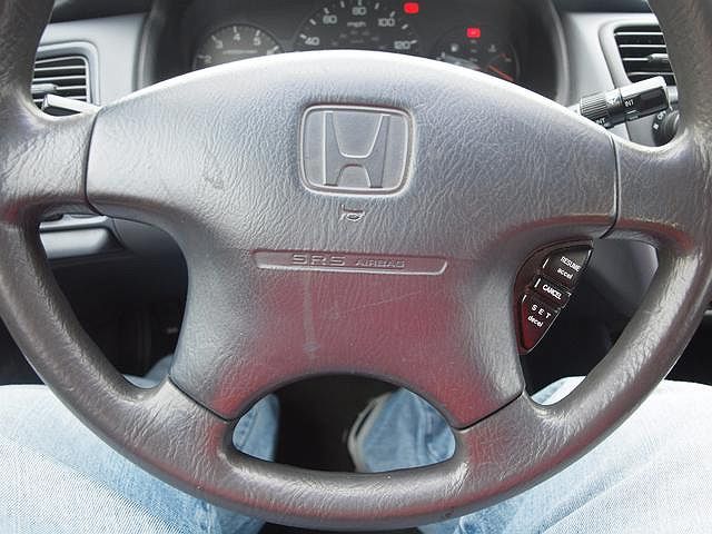 2000 Honda Accord LX image 8