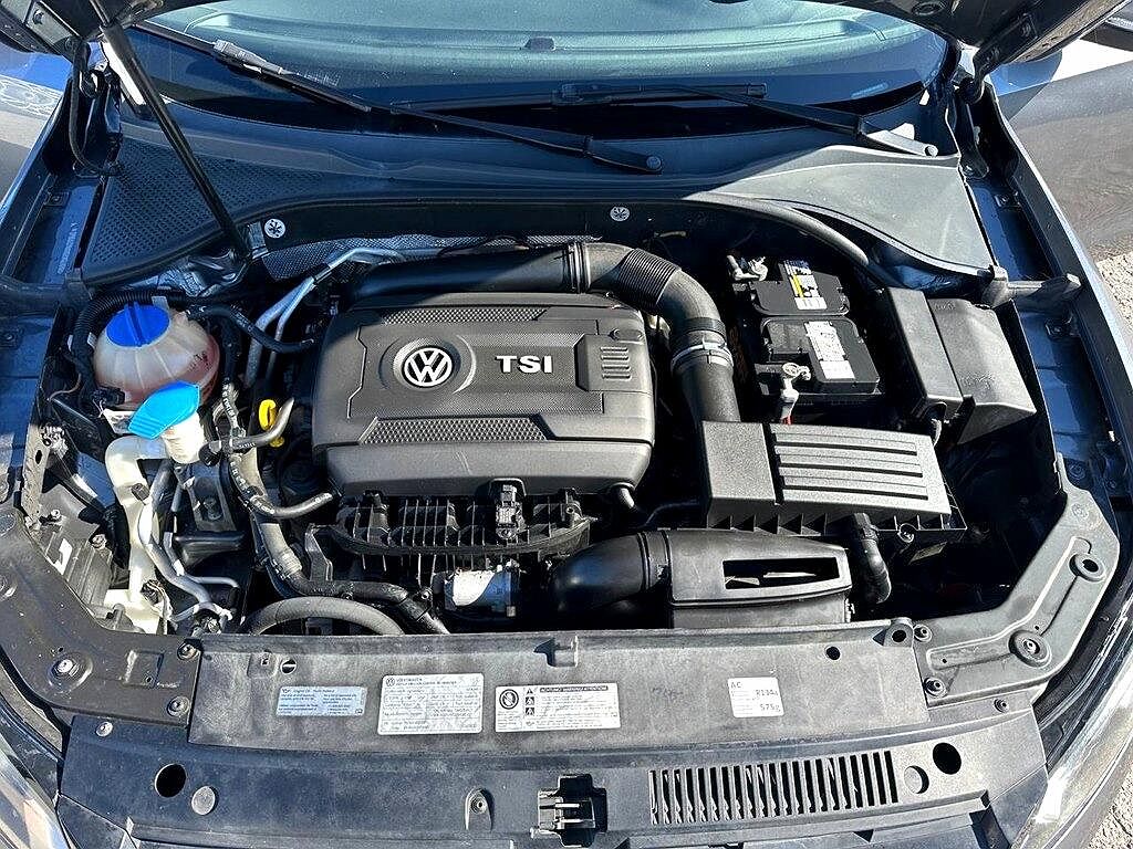 2014 Volkswagen Passat Wolfsburg Edition image 9