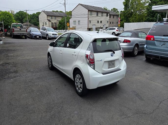 2014 Toyota Prius c
