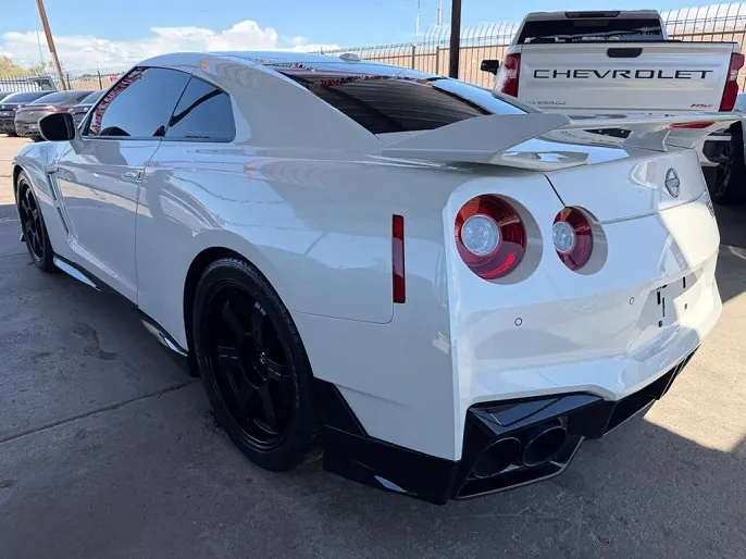 2024 Nissan GT-R