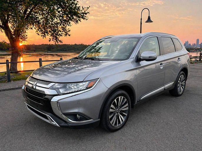 2020 Mitsubishi Outlander