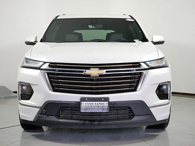 2022 Chevrolet Traverse High Country image 2