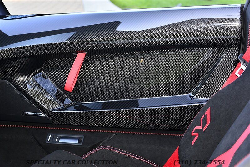 2020 Lamborghini Aventador SVJ image 31