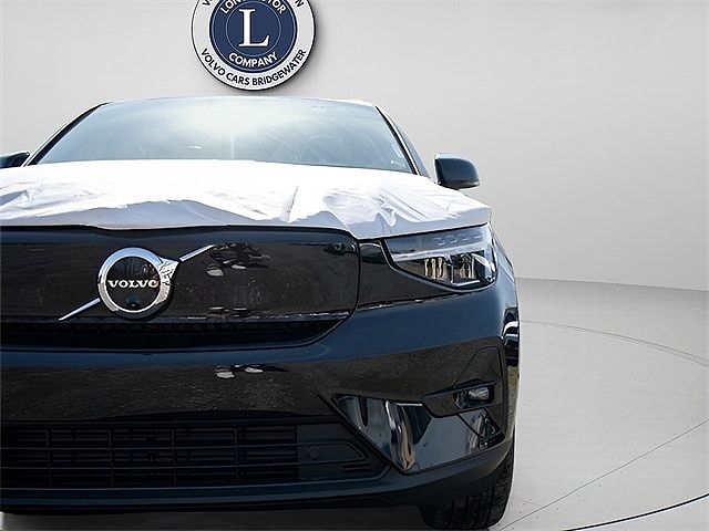 2024 Volvo C40