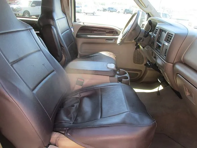 2004 Ford Excursion