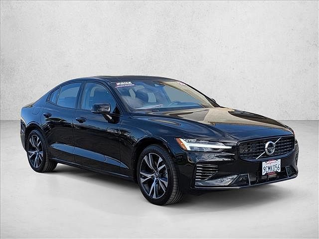 2022 Volvo S60