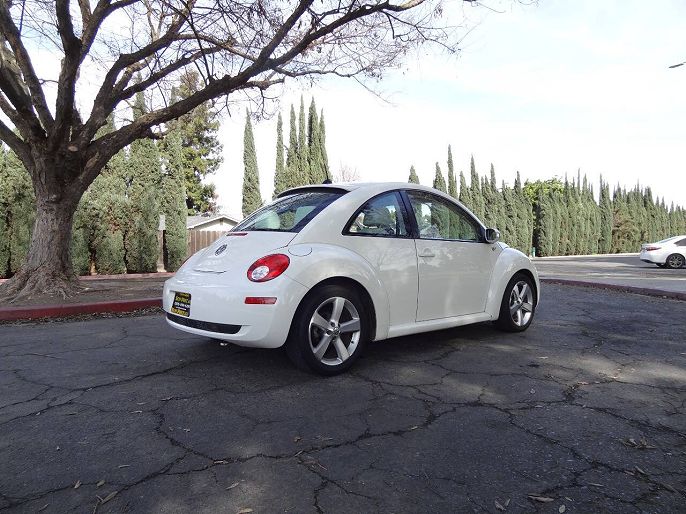 2008 Volkswagen New Beetle