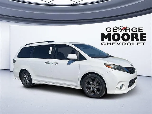 2017 Toyota Sienna