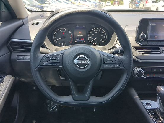 2025 Nissan Altima 2.5 S photo 10