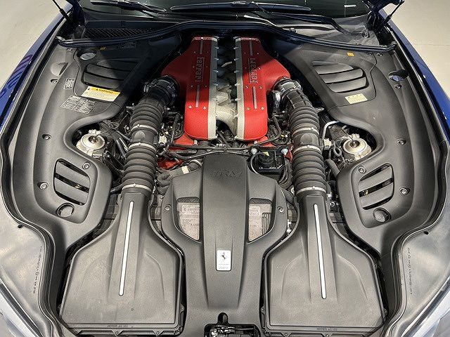 2019 Ferrari GTC4Lusso null image 22