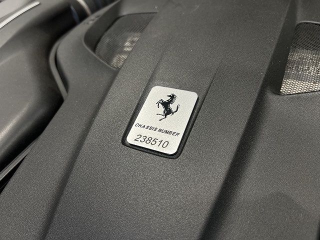 2019 Ferrari GTC4Lusso null image 23