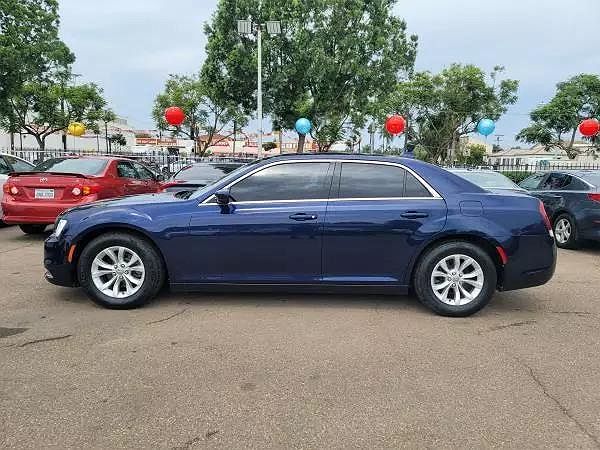 2016 Chrysler 300 Limited Edition image 1