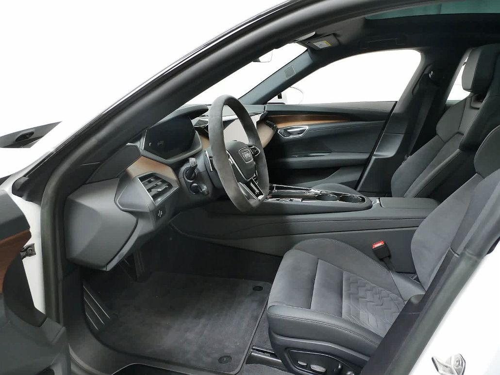 2022 Audi e-tron GT Premium Plus image 1
