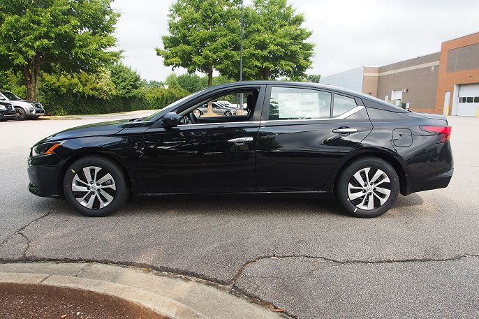 2025 Nissan Altima