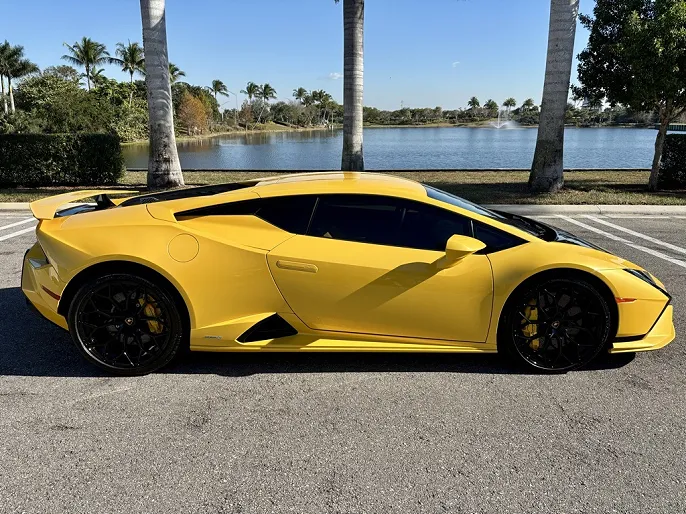 2023 Lamborghini Huracan