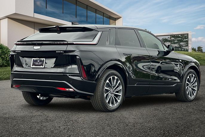 2025 Cadillac Lyriq
