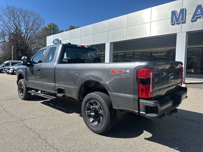 2025 Ford F-350