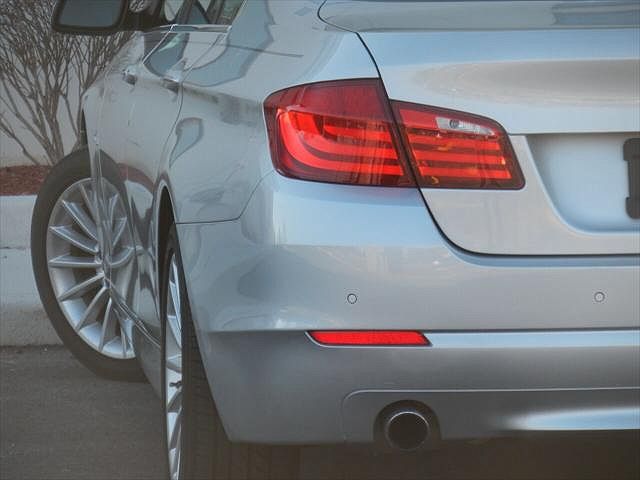 2011 BMW 5 Series 535i image 0