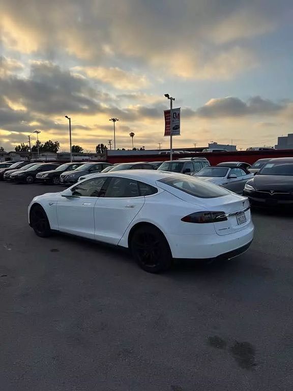 2016 Tesla Model S