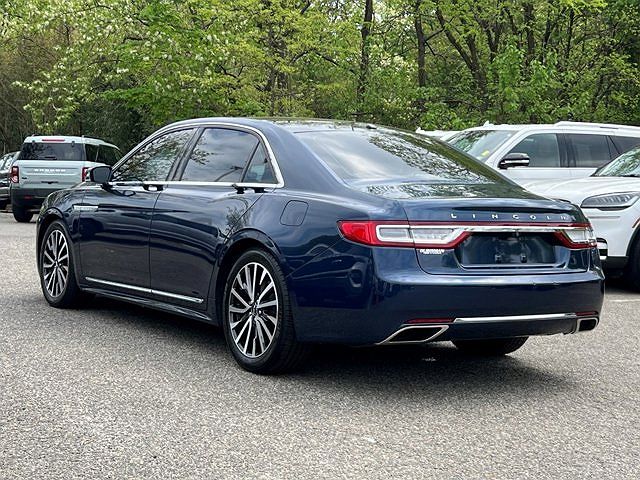 2017 Lincoln Continental Select image 3